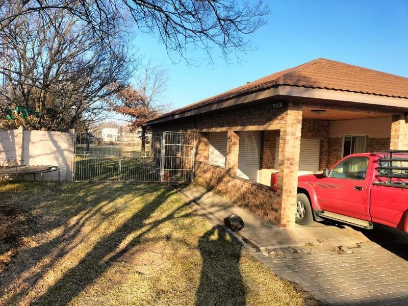 5 Bedroom Property for Sale in Clocolan Free State